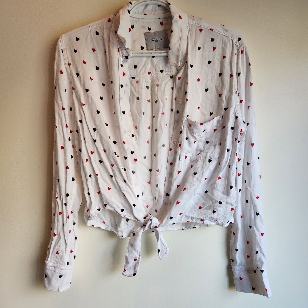 Rails "Val Crush" 100% Rayon Black And Red Heart Print Blouse - Picture 2 of 5
